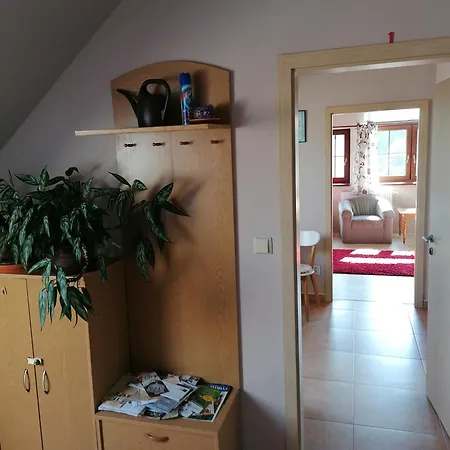 Apartma 1 U Kostela, Sedlo * Cimer